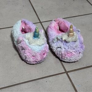 Wonder Nation Kids Girls Unicorn Rainbow Slippers size 11-12.